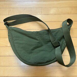 Gorgeous Green Uniqlo Round Mini Shoulder Bag